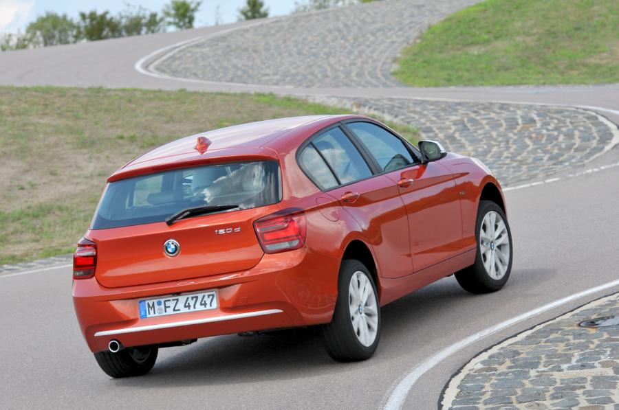  BMW 120d Urban Line 2011 года  (фото 78 из 193)